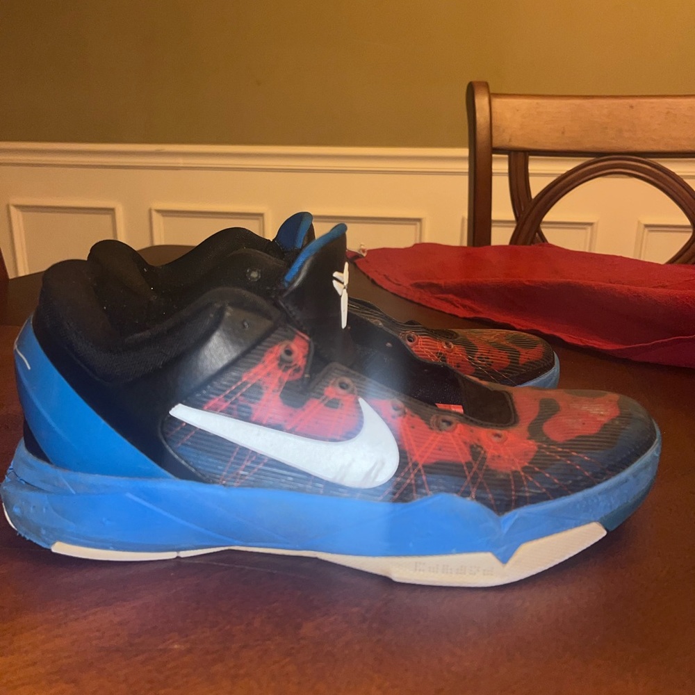 Kobe 7 Blue Poison Dart Frog